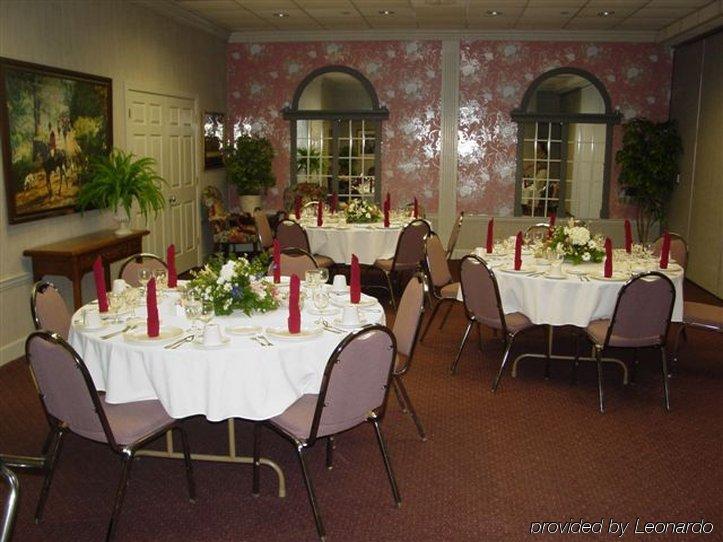 White Columns Inn Thomson Restaurant photo